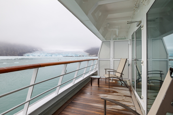 HX Hurtigruten Expeditions MS Fram Expedition Suite Grand Suite 17 ©Espen Mills.jpg